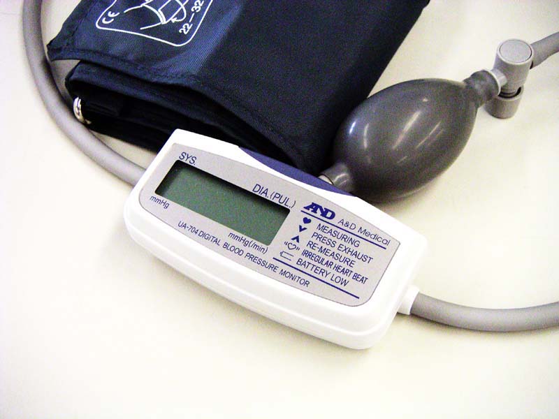 UA 704 IHB PRESSURE MONITOR